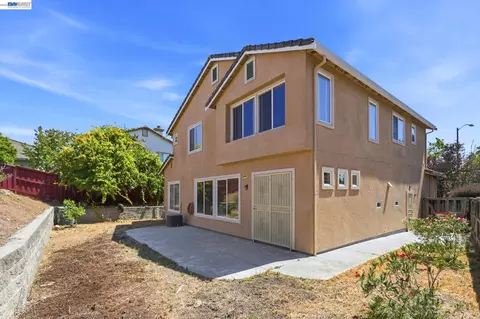 Exterior - 3214 Breaker Ct, Vallejo, CA 94591 photo 5 of 6