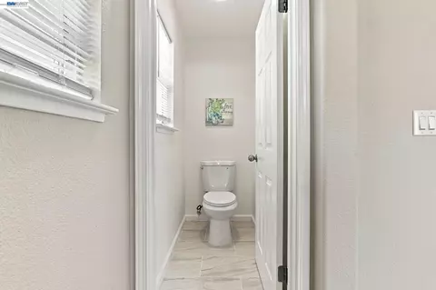 Entry Way - 3214 Breaker Ct, Vallejo, CA 94591 photo 7 of 7