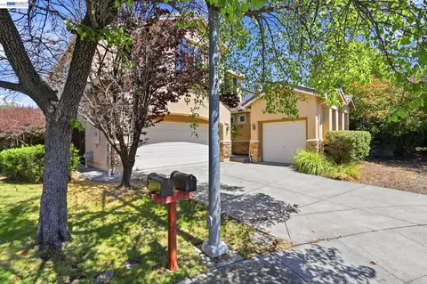 Exterior - 3214 Breaker Ct, Vallejo, CA 94591 photo 4 of 6