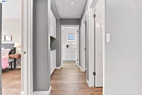 Entry Way - 3214 Breaker Ct, Vallejo, CA 94591 photo 5 of 7