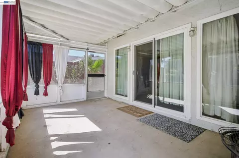Exterior - 478 Ribier Ct, Manteca, CA 95336 photo 5 of 9