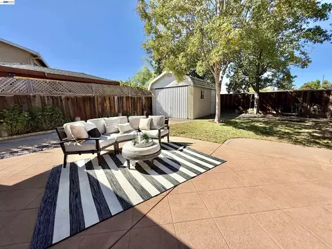 Exterior - 2249 Stonebridge Rd, Livermore, CA 94550 photo 11 of 20