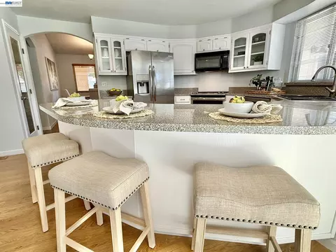 Kitchen - 2249 Stonebridge Rd, Livermore, CA 94550 photo 9 of 9