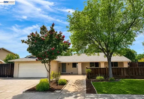 2249 Stonebridge Rd, Livermore, CA 94550