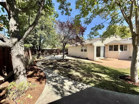 Exterior - 2249 Stonebridge Rd, Livermore, CA 94550 photo 14 of 20
