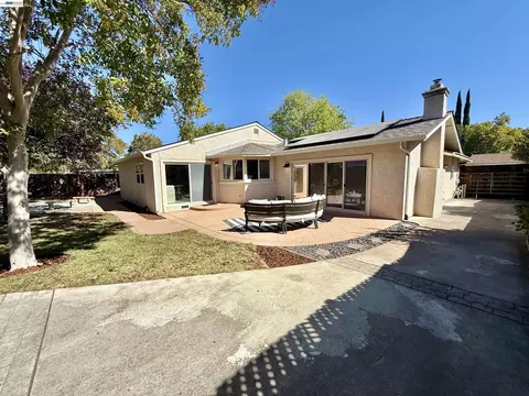 Exterior - 2249 Stonebridge Rd, Livermore, CA 94550 photo 13 of 20