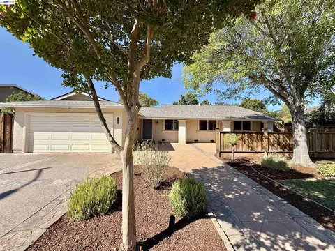 Exterior - 2249 Stonebridge Rd, Livermore, CA 94550 photo 5 of 20