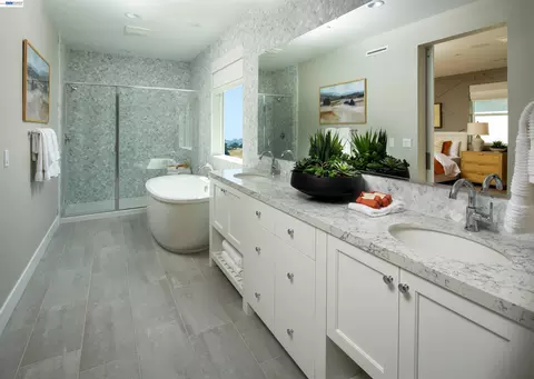 Bath - 386 Caspian Way, Napa, CA 94558 photo 2 of 2
