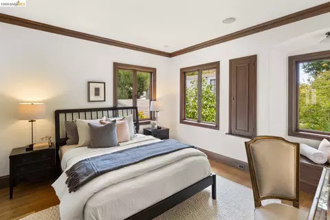 Bedroom - 1411 Hawthorne Ter, Berkeley, CA 94708 photo 6 of 7