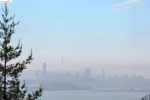 View/Area - 1411 Hawthorne Ter, Berkeley, CA 94708 photo 1 of 2