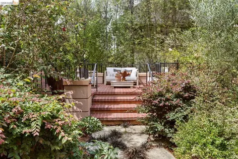 Exterior - 1411 Hawthorne Ter, Berkeley, CA 94708 photo 3 of 19