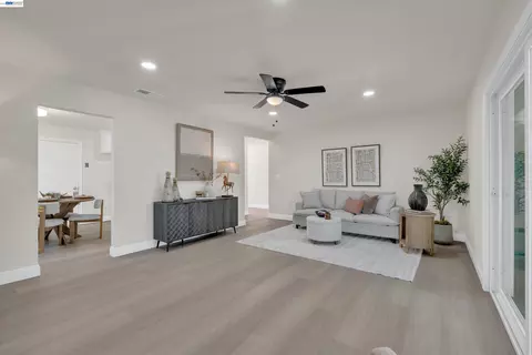 Living - 327 Kingston Ave, Martinez, CA 94553 photo 1 of 4