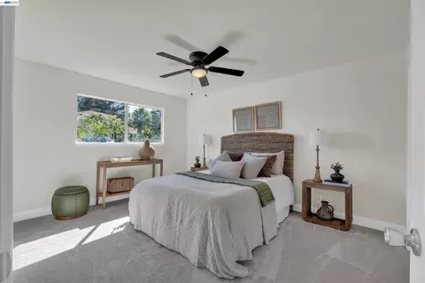 Bedroom - 327 Kingston Ave, Martinez, CA 94553 photo 3 of 5