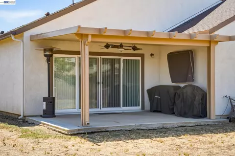 Exterior - 726 Sudbrook Ct, Patterson, CA 95363 photo 3 of 14
