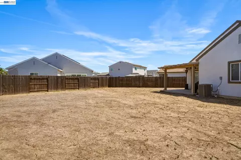 Exterior - 726 Sudbrook Ct, Patterson, CA 95363 photo 9 of 14