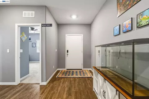 Entry Way - 726 Sudbrook Ct, Patterson, CA 95363 photo 2 of 5