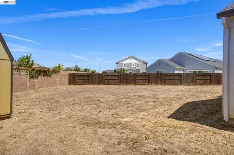 Exterior - 726 Sudbrook Ct, Patterson, CA 95363 photo 8 of 14