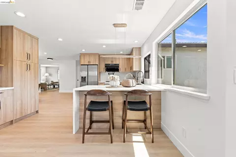 Kitchen - 509 Junipero St, Pleasanton, CA 94566 photo 10 of 10