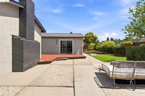 Exterior - 509 Junipero St, Pleasanton, CA 94566 photo 9 of 17
