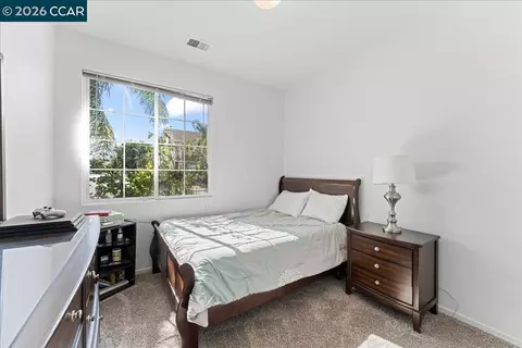 Bedroom - 563 Silver Saddle Dr, Pittsburg, CA 94565 photo 2 of 8