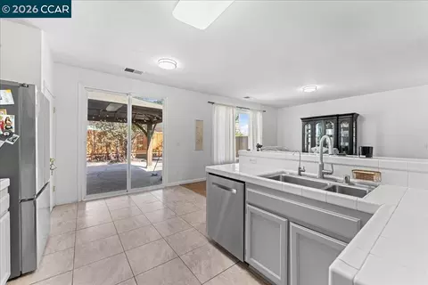 Other - 563 Silver Saddle Dr, Pittsburg, CA 94565 photo 2 of 7