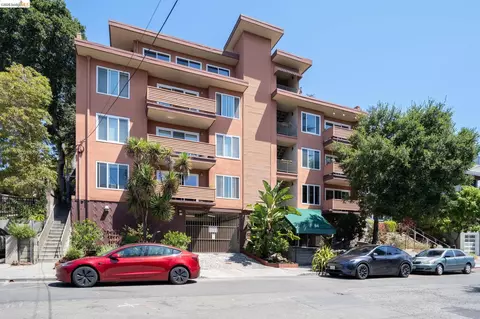 94 Bayo Vista Ave #204, Oakland, CA 94611