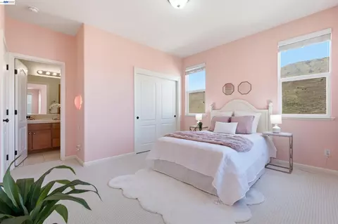 Bedroom - 6010 Hillbrook Pl, Dublin, CA 94568 photo 5 of 9