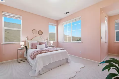 Bedroom - 6010 Hillbrook Pl, Dublin, CA 94568 photo 4 of 9