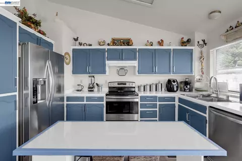 Kitchen - 1324 Riverette Dr, Modesto, CA 95351 photo 1 of 1