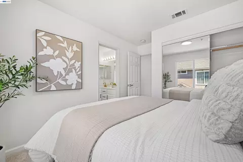 Bedroom - 4551 Mangrove Dr #18, Dublin, CA 94568 photo 5 of 5