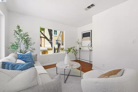 Living - 4551 Mangrove Dr #18, Dublin, CA 94568 photo 5 of 6