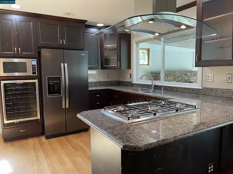 625 Las Barrancas Dr, Danville, CA 94526