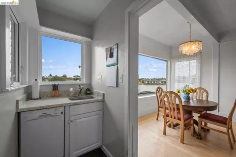 Other - 2000 Clinton Ave, Alameda, CA 94501 photo 2 of 3