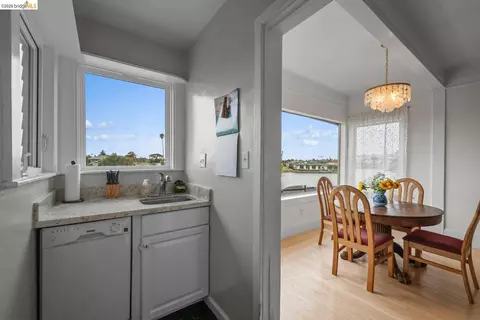 Other - 2000 Clinton Ave, Alameda, CA 94501 photo 2 of 5