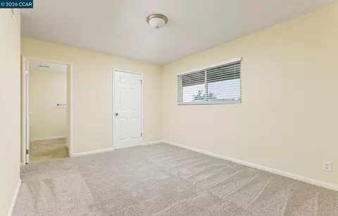 Bedroom - 185 Coleridge Dr, Vallejo, CA 94591 photo 1 of 4
