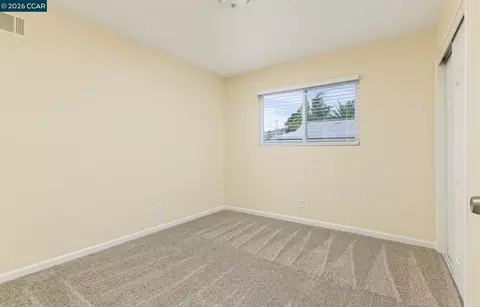 Bedroom - 185 Coleridge Dr, Vallejo, CA 94591 photo 2 of 4
