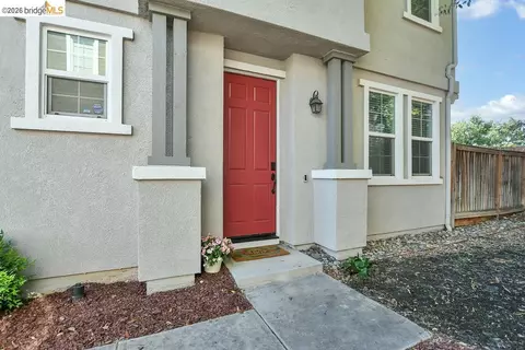 231 Washington Dr, Brentwood, CA 94513
