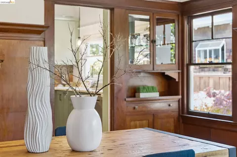 Dining - 1701 Derby St, Berkeley, CA 94703 photo 3 of 5