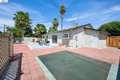 Exterior - 8231 Cardiff Dr, Dublin, CA 94568 photo 19 of 30
