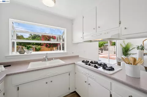 Kitchen - 8231 Cardiff Dr, Dublin, CA 94568 photo 5 of 5