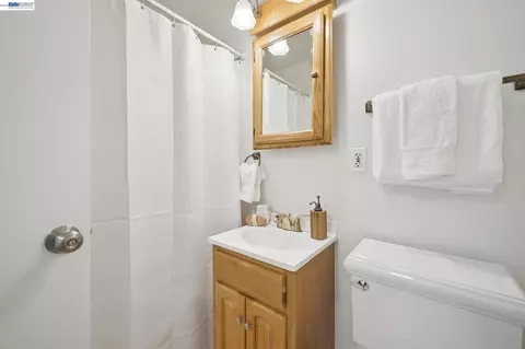 Bath - 8231 Cardiff Dr, Dublin, CA 94568 photo 1 of 4