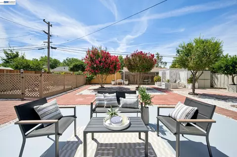 Exterior - 8231 Cardiff Dr, Dublin, CA 94568 photo 16 of 30