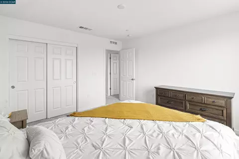 Bedroom - 953 Arneis Ave, Manteca, CA 95337 photo 5 of 7