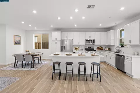 Kitchen - 953 Arneis Ave, Manteca, CA 95337 photo 1 of 1