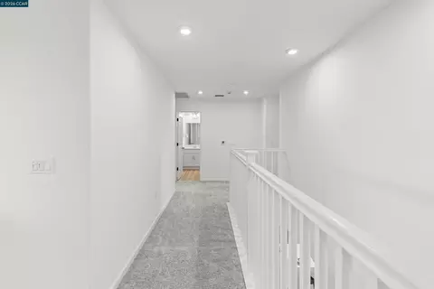 Entry Way - 953 Arneis Ave, Manteca, CA 95337 photo 5 of 6