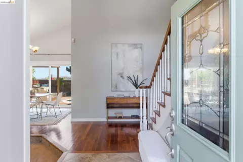 Entry Way - 2137 Pheasant Dr, Hercules, CA 94547 photo 1 of 7
