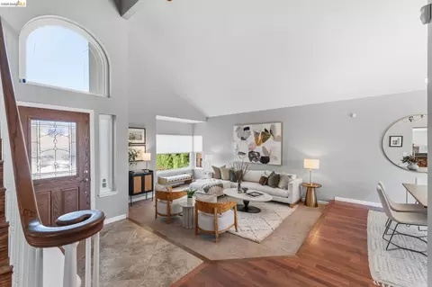 Entry Way - 2137 Pheasant Dr, Hercules, CA 94547 photo 2 of 7
