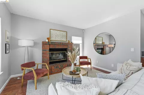 Living - 2137 Pheasant Dr, Hercules, CA 94547 photo 6 of 7