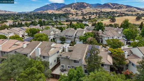 View/Area - 1111 Crest Ridge Ln, Concord, CA 94521 photo 6 of 10