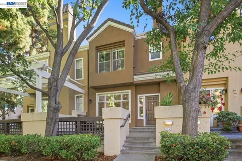 433 Camille Cir #15, San Jose, CA 95134